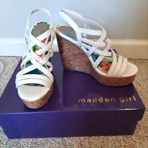 Madden Girl Wedges